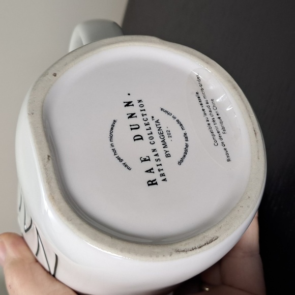 Rae Dunn Artisan Collection Best Nana Mug - Picture 4 of 5